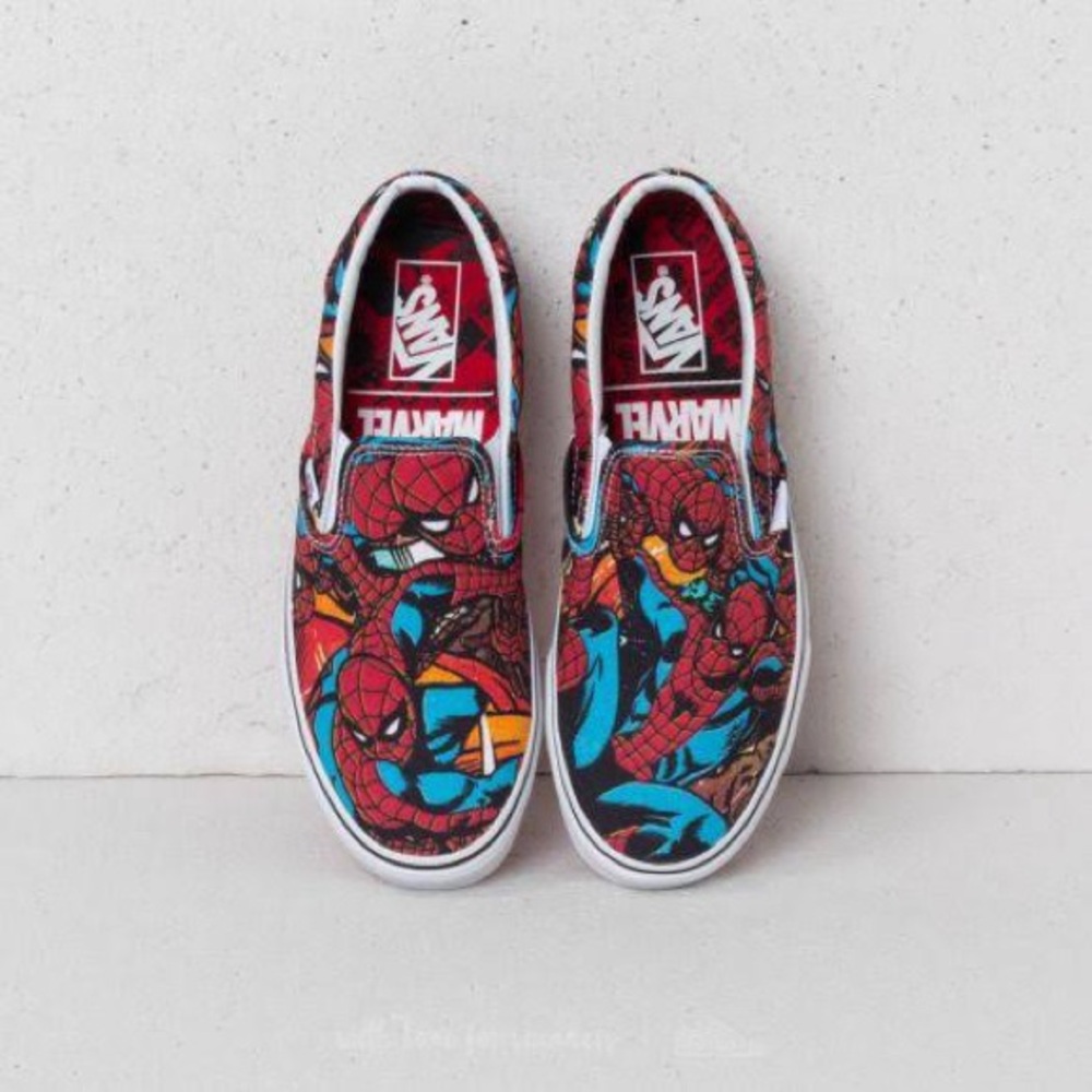 Vans Men’s 6 women’s 7.5 Spider-Man Slip-On Sneakers EUC RARE Marvel Comics Shoe
